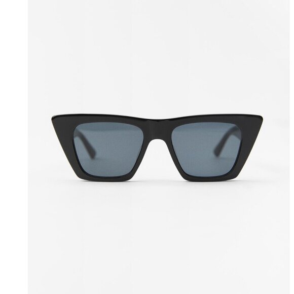 ACETATE CAT EYE SUNGLASSES  NEW WITH TAG!